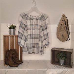 Reitmans Size L 3/4 Sleeve Chiffon Buttoned-Down Blouse